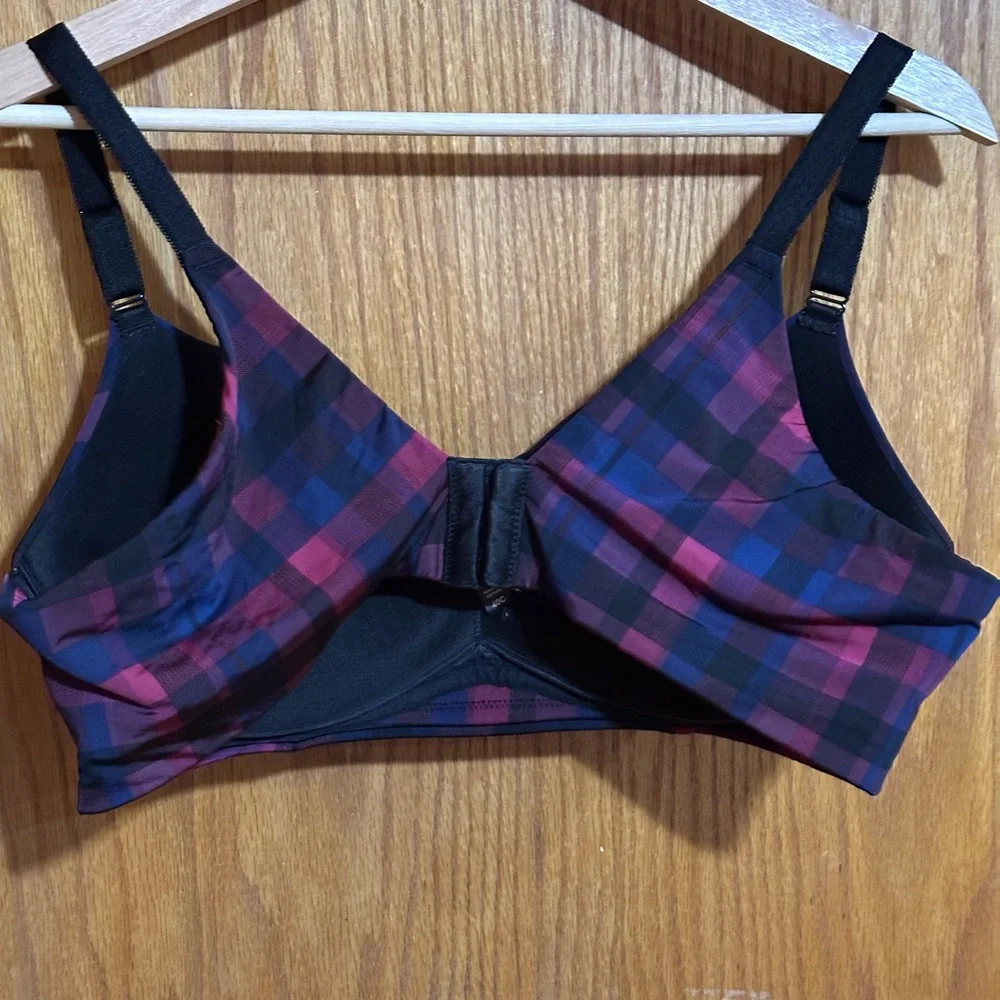 Torrid curve sz 40c 360 back smoothing wire-free push up plunge bra - Picture 3 of 7
